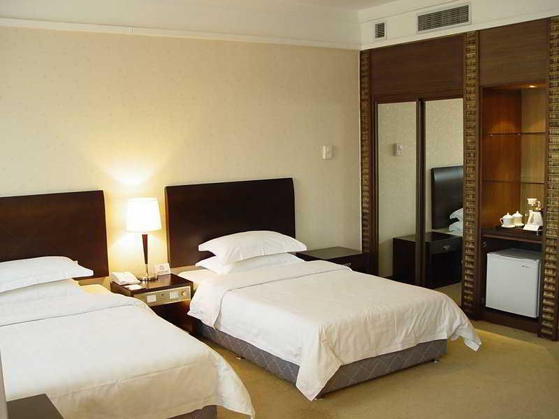 Redwall Hotel Beijing Room photo