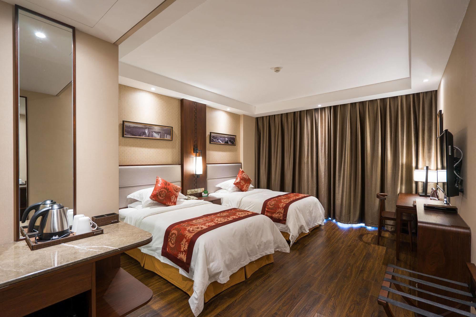 Redwall Hotel Beijing Exterior photo